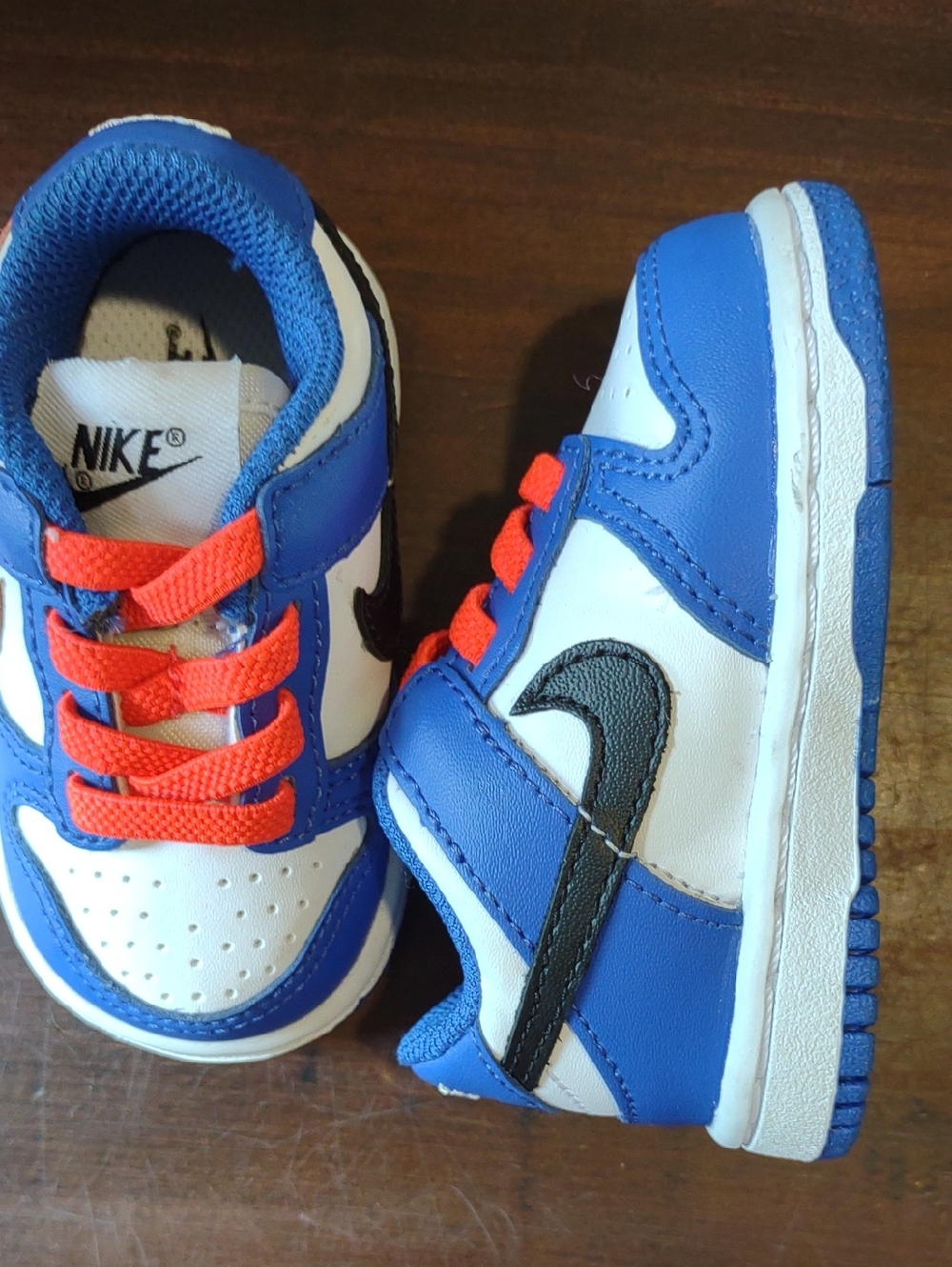Nike Kids Blue White Black Sneakers with Orange Laces
